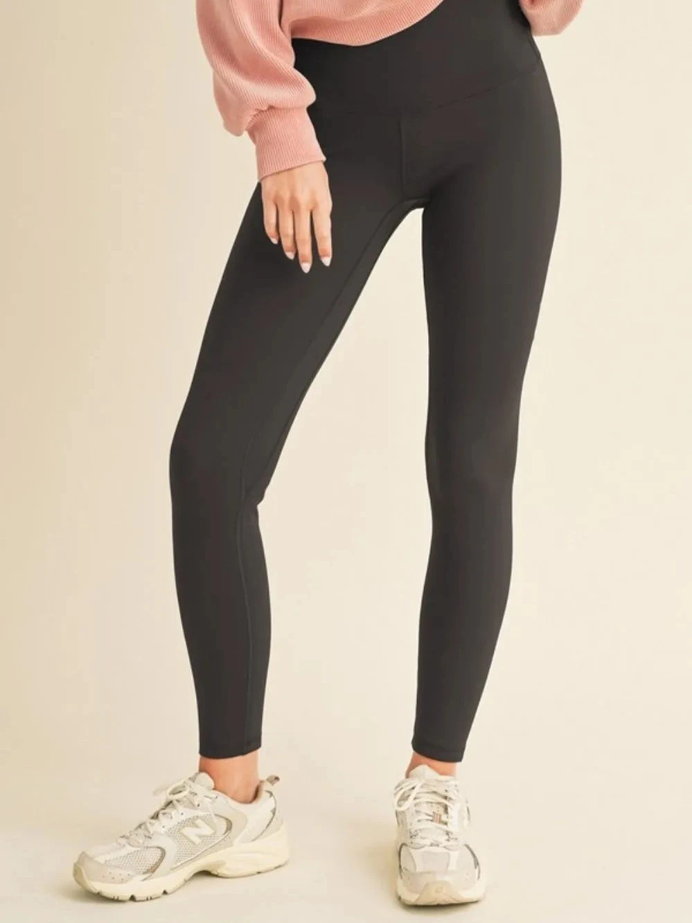 Yelete Full Size Fleece Lined High Waisted Leggings product photo